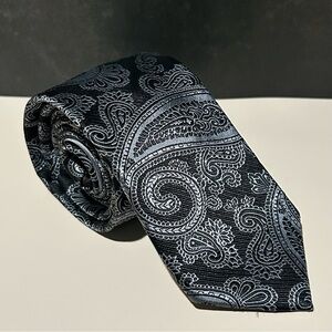 English Laundry 100% Silk Black and Silver Paisley 59” Men’s Tie